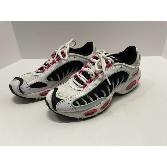Nike‎ Women’s Air Max Tailwind IV White/Hyper Pink CK2613-101 Size 8.5 - Picture 1 of 8